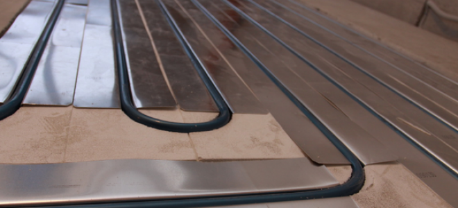 Особенности и монтаж системы водяного подогрева пола под плитку