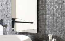 Белая мозаика: фото использования в интерьере