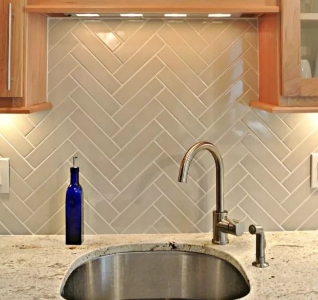 Фартук на кухню с диагональной укладкой5