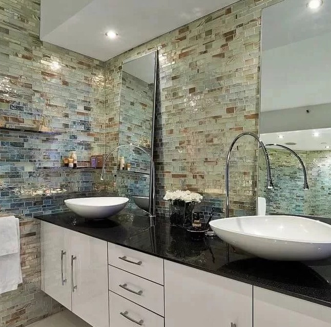 Стеклянная мозаика на стене5