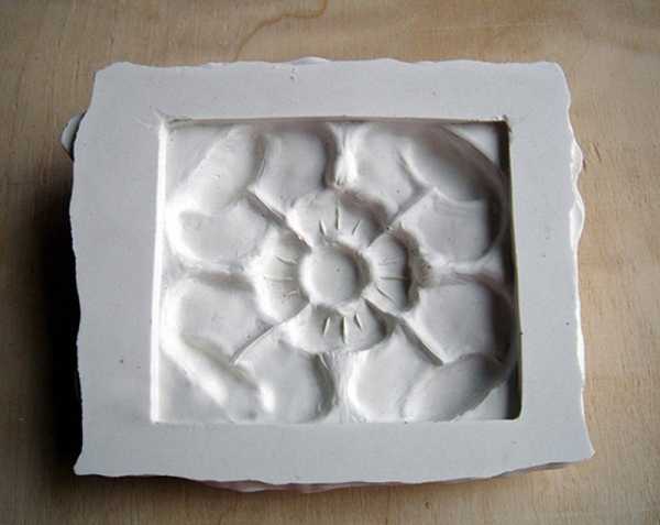 форма для тротуарной плитки из гипса