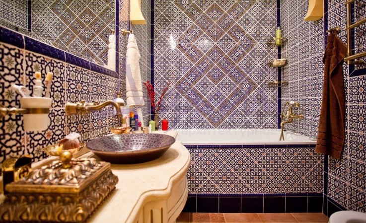 как подобрать плитку в ванную