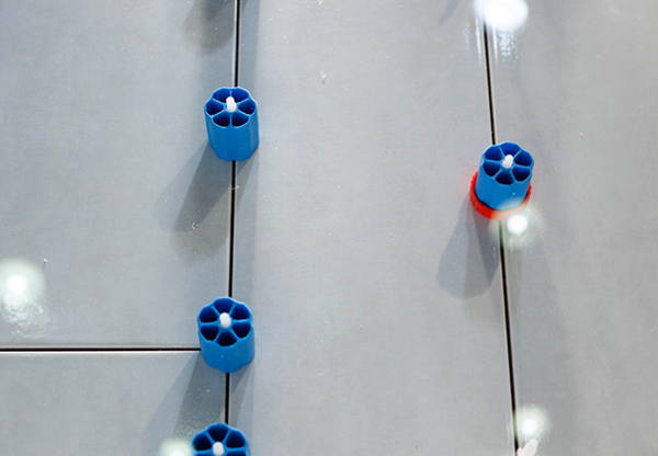 Система с винтовым натяжением