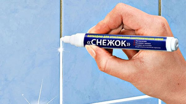 Использование маркера для затирки кафельных швов