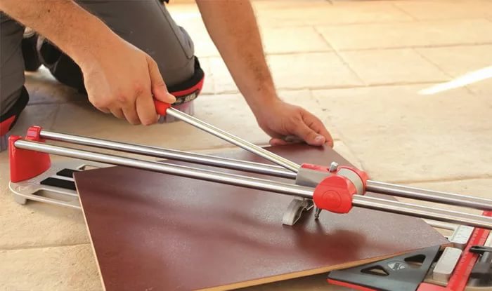 Как и чем резать керамогранит без сколов?