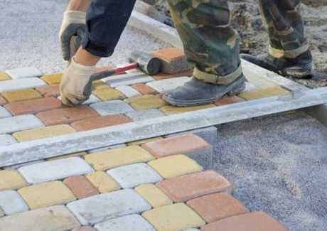 Укладка тротуарной плитки