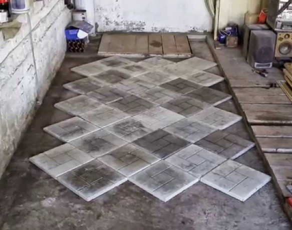 широкая брущатка в гараже